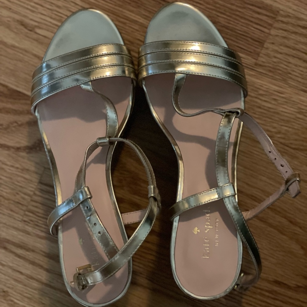 Kate Spade Tallin Wedge Sandal (NEVER WORN), Size 9M